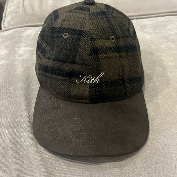 Kith women’s Sherpa Lined Hat Green Black Flannel Plaid.Sueded Brim & Adjustable - Picture 1 of 5
